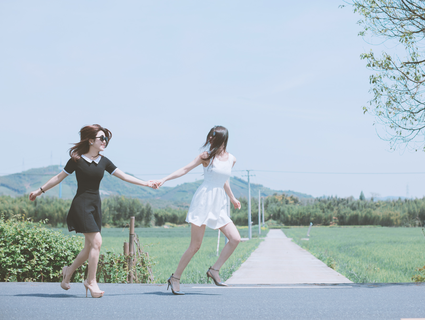 闺蜜~ 半日春光，一生友情