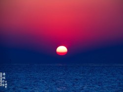 方視覺《港城日出》