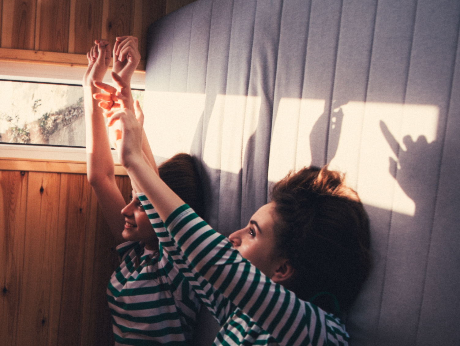 【Dribs and Drabs】