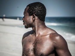 人在非洲——监狱岛风云