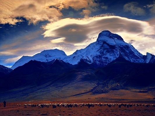 转山转水转佛塔，不为修来世，只为途中与你相见 ——— 颠藏线的天堂